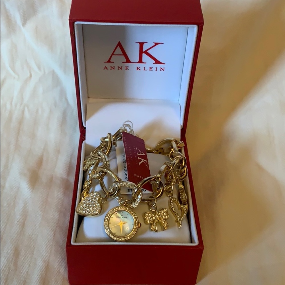 ANNE KLEIN Swarovski Crystals Charm Bracelet